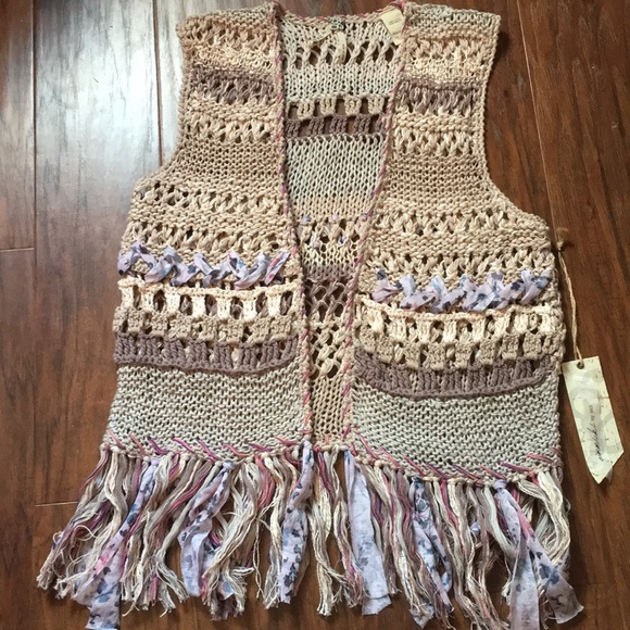 BKE Jackets & Blazers - *Sale* BKE buckle M Crochet vest kimono NWT 💜